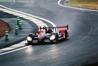 Courage C60H sous la pluie.Cliquez pour acc�der � la page