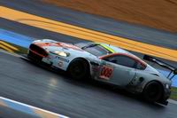 Aston Martin DBR9.Cliquez pour acc�der � la page