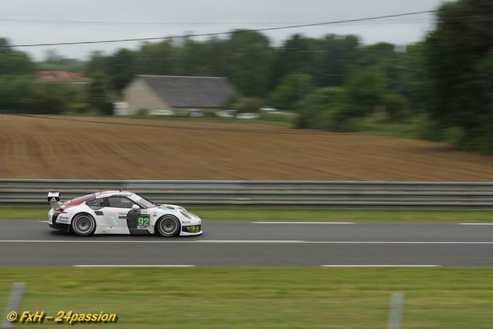 Porsche 911 RSR
