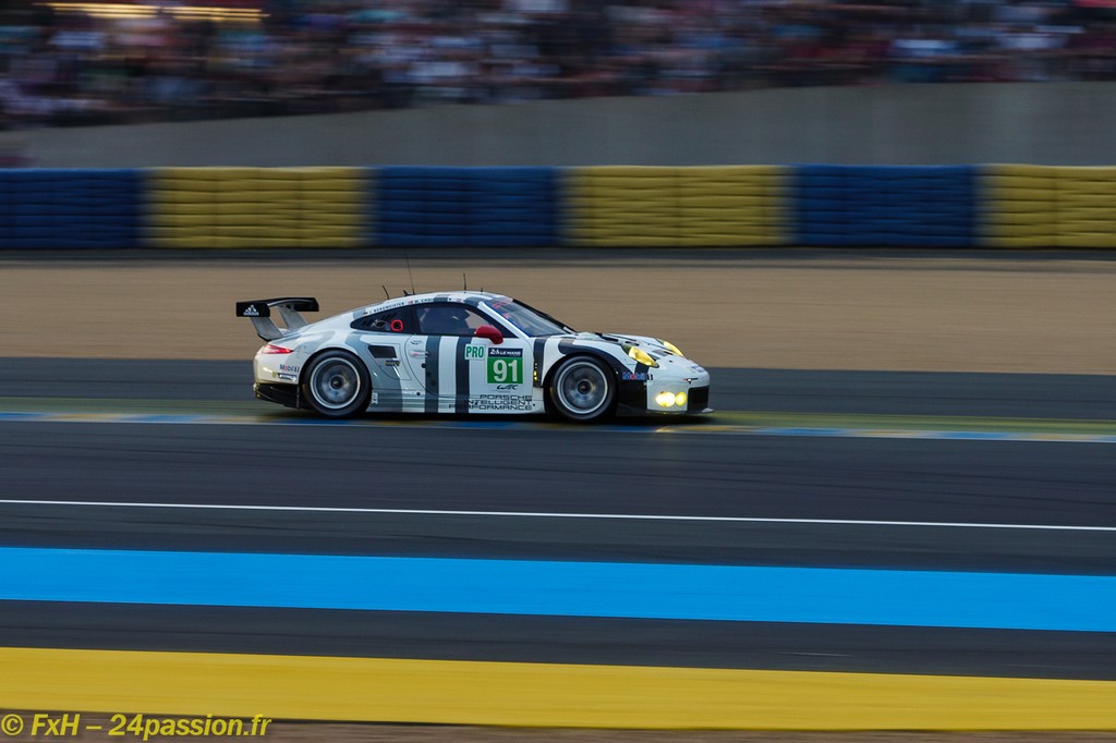 Porsche 911 RSR