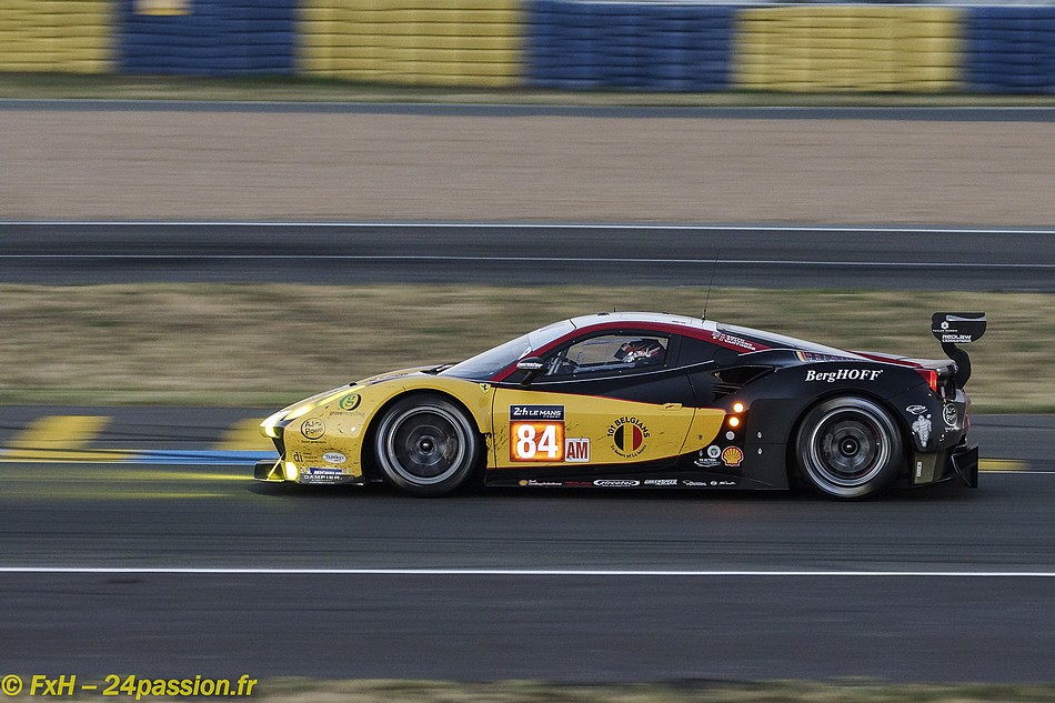 Ferrari F488, JMW Motorsport, 1er LM GTE Am, Le Mans 2017