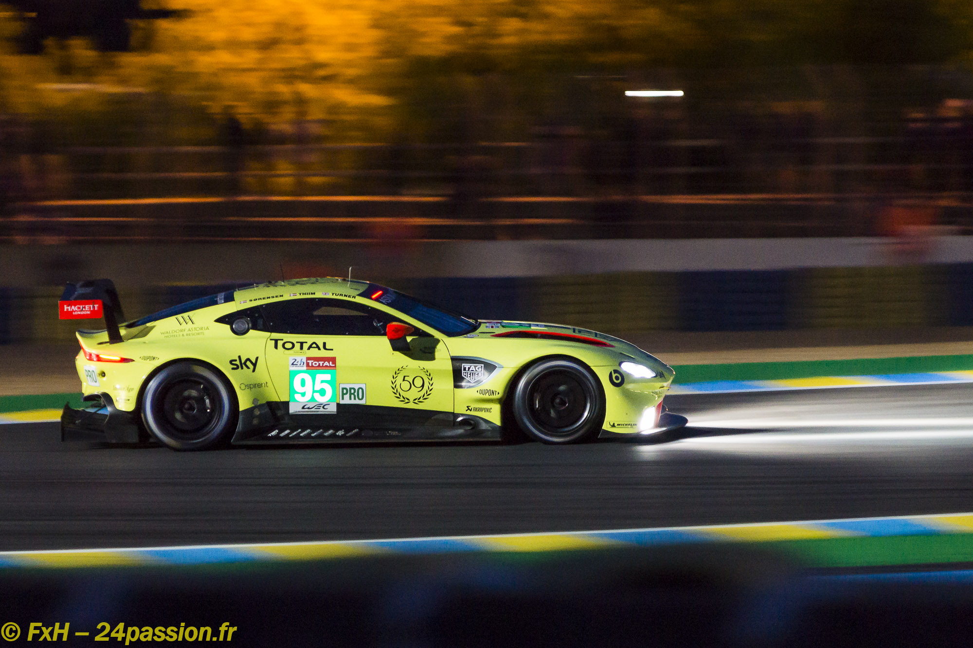 Aston Martin Vantage AMR