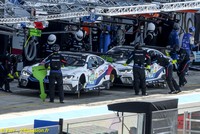 2 BMW M8 GTE aux stands.Cliquez pour agrandir