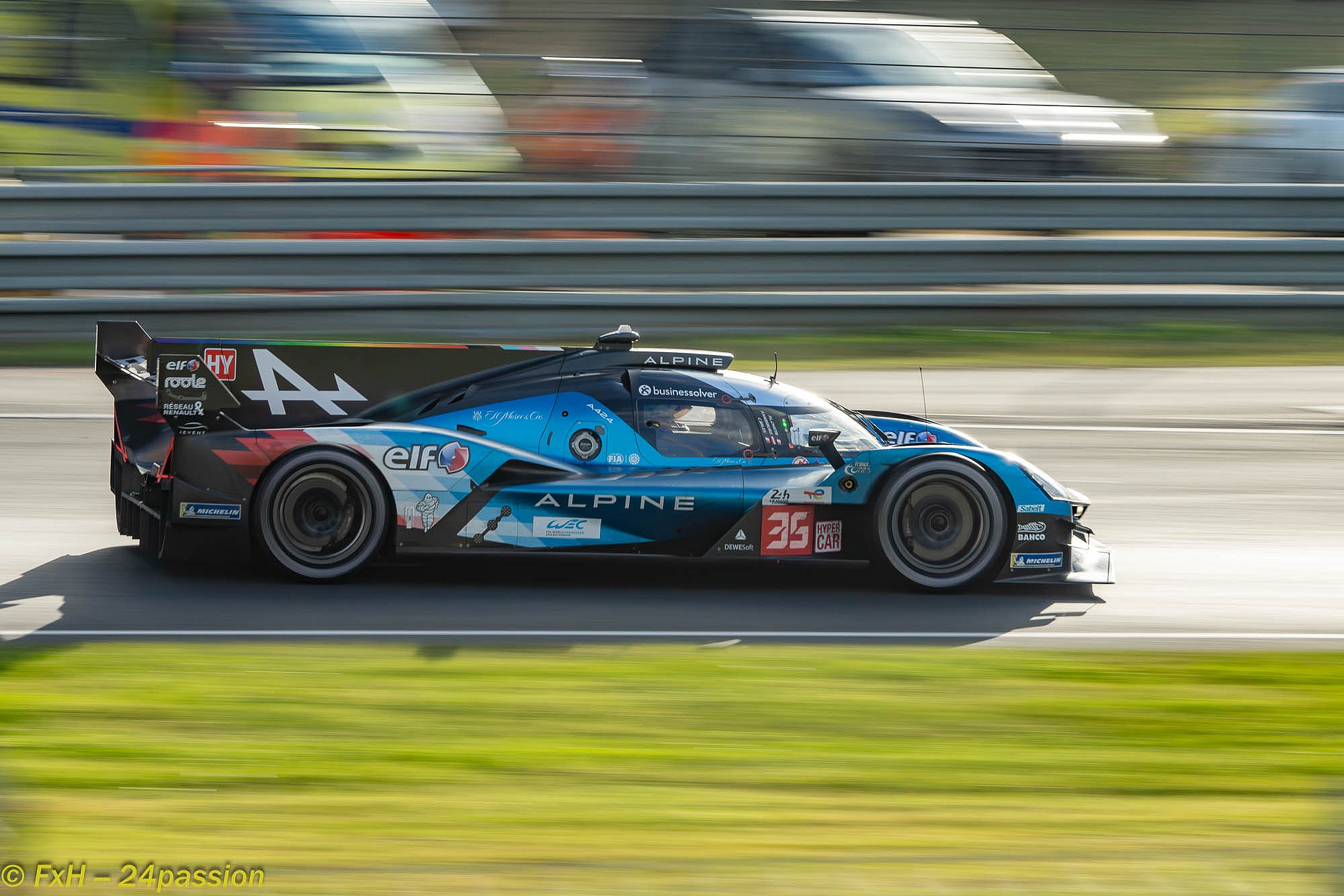 Alpine A424.Cliquez pour acc�der � la page