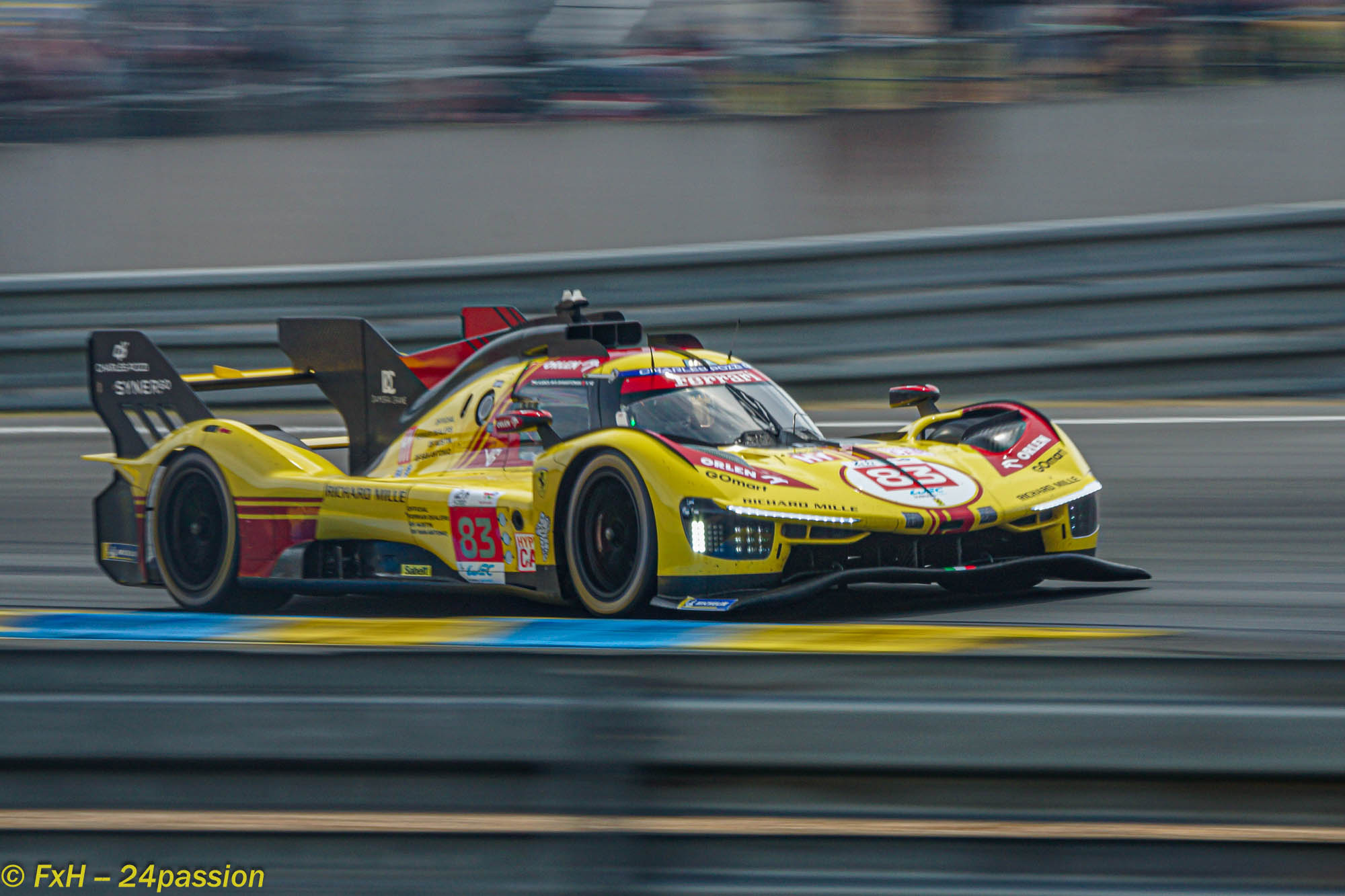 Ferrari F499P.Cliquez pour acc�der � la page
