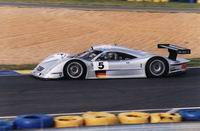 Mercedes CLR.Cliquez pour acc�der � la page